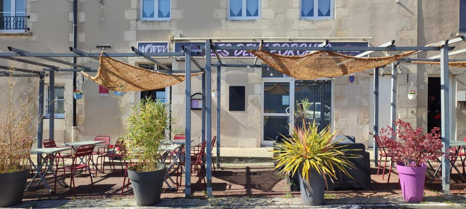 Hôtel Les Deux Porches Verrieres (Charente) Exterior foto